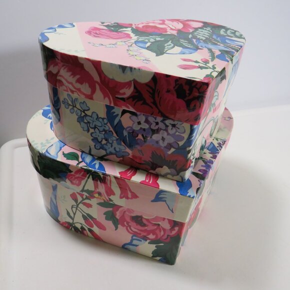 Ribbon and Roses Heart Gift Boxes (2) Fits one inside other, Storage Boxes - Picture 2 of 7